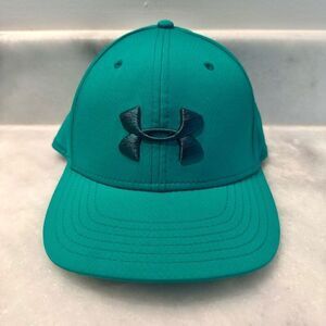 Under Armour Curved Brim Logo Fitted Blitzing Cap Green Medium-Large